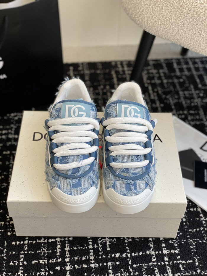 D.G. Sneakers DG210-236