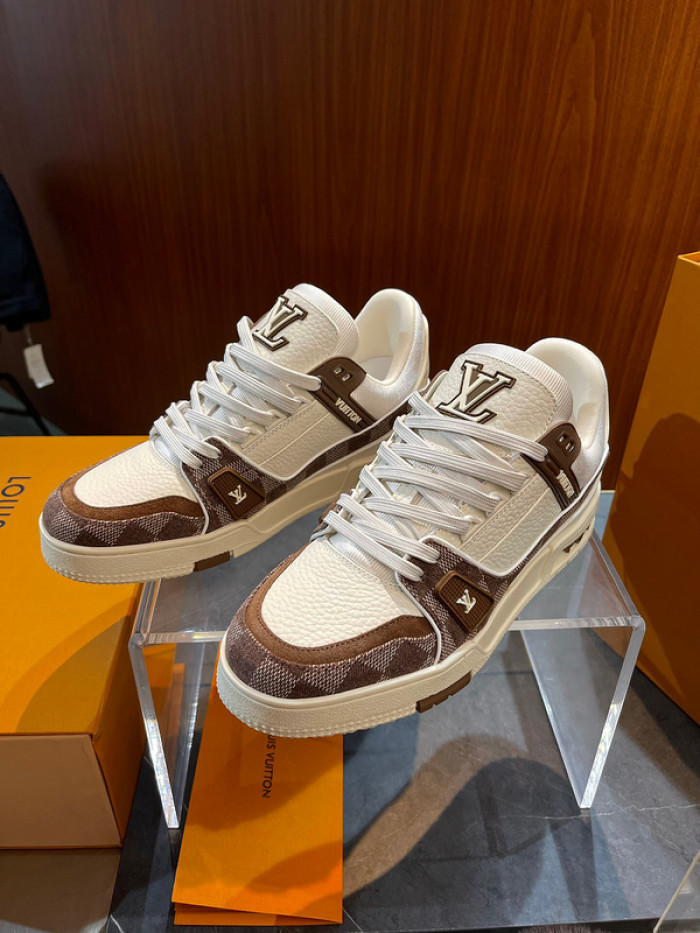 1V SNEAKERS 1V0425-225