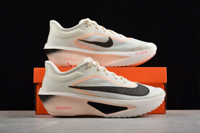 Nike Zoom Fly 6 