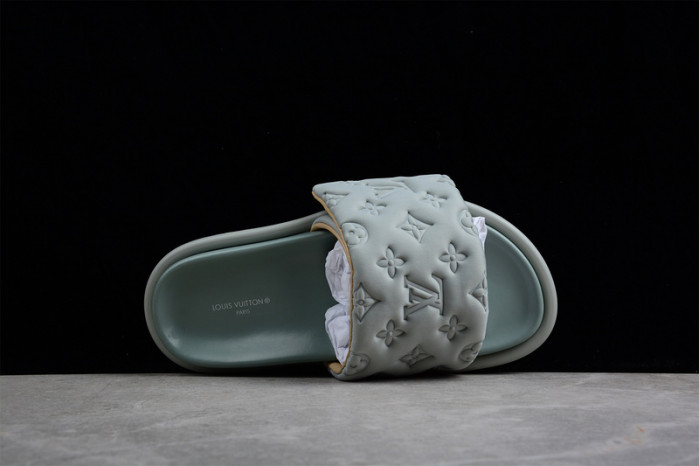 1*V SLIPPERS 11V0107-062