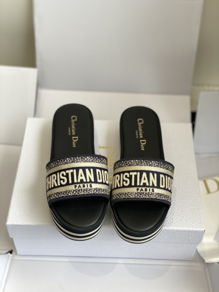 D10r SLIPPERS DS258-084