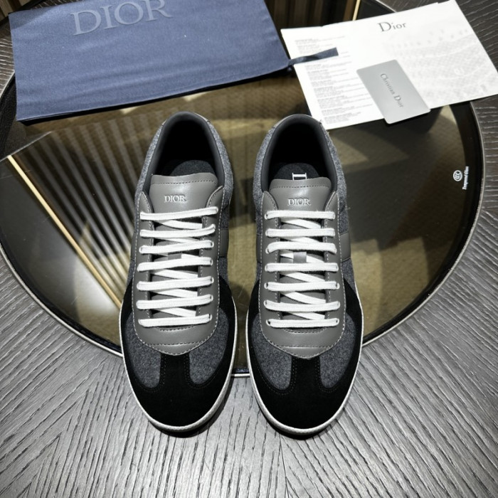 D10R SHOES B01 D896-185