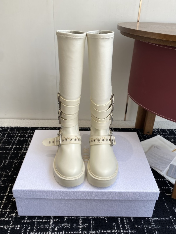 D10R Boots D897-172