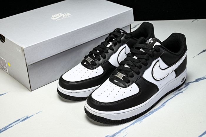 Nike Air Force 1 Low 