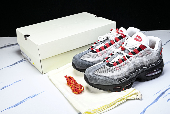 Undefeated X Air Max 95 