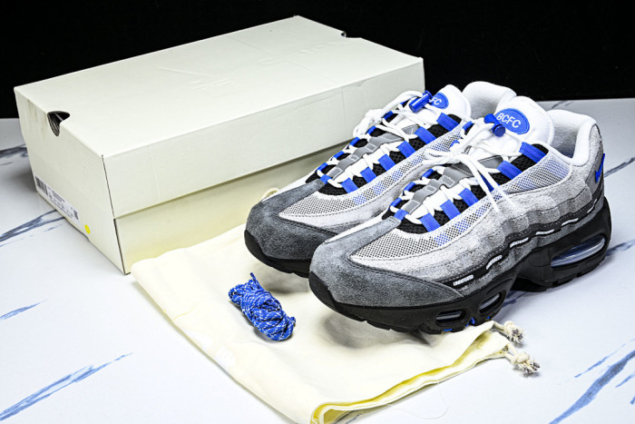 Undefeated x Nike Air Max 95 