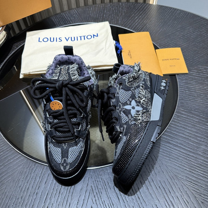 1V SNEAKERS 1V0425-250