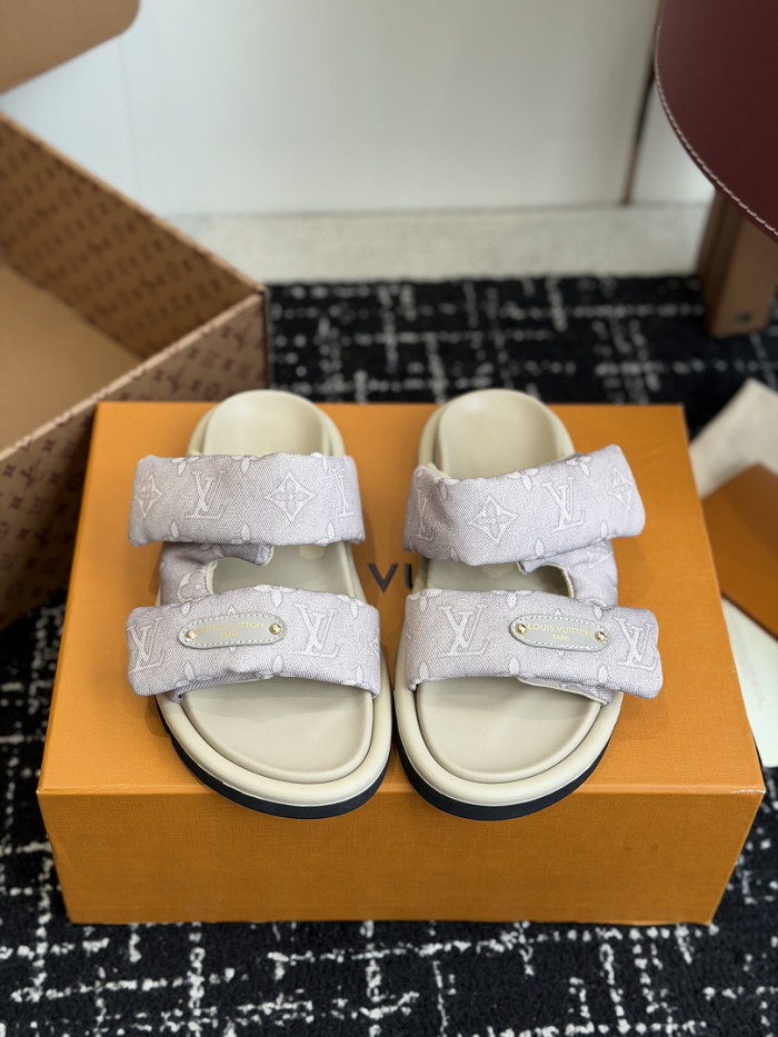 1*V SLIPPERS 11V0107-133