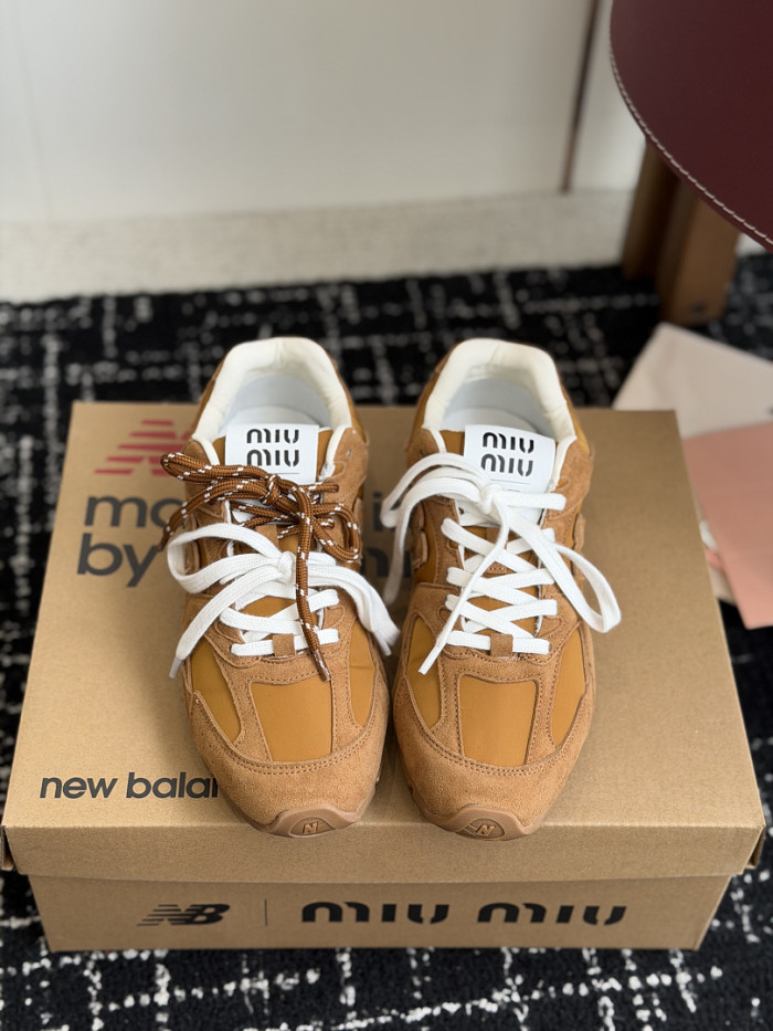 M1v M1v x New Ba1an*e UM010