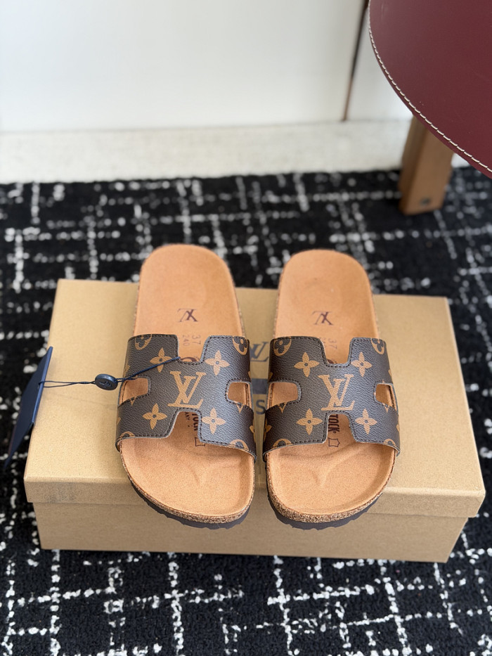 1*V SLIPPERS 11V0107-137
