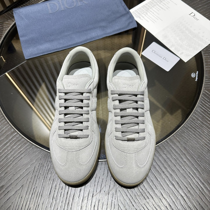 D10R SHOES B01 D896-200