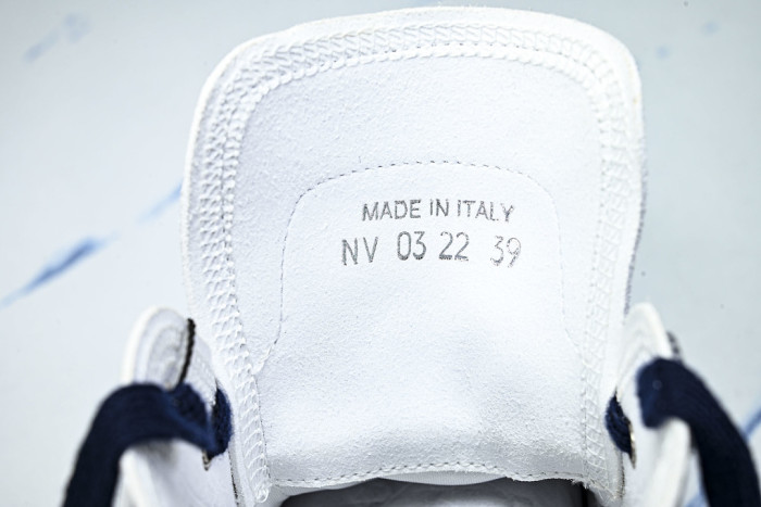D10R B23 Sneakers DR1256-5607