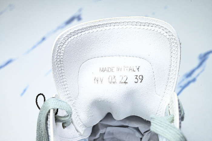 D10R B23 Sneakers DR1256-5608