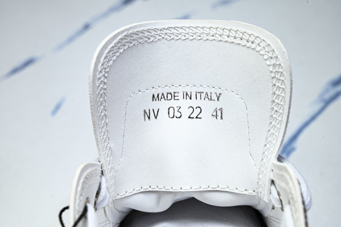 D10R B23 Sneakers DR1256-5611