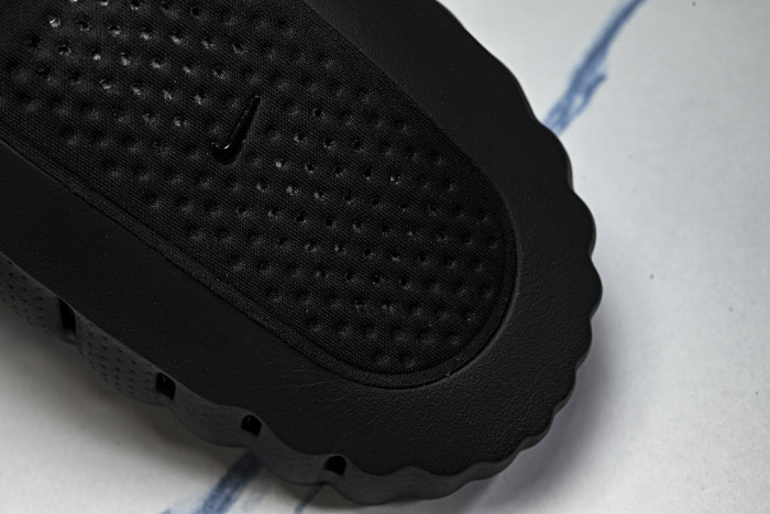 Nike Mind 001 