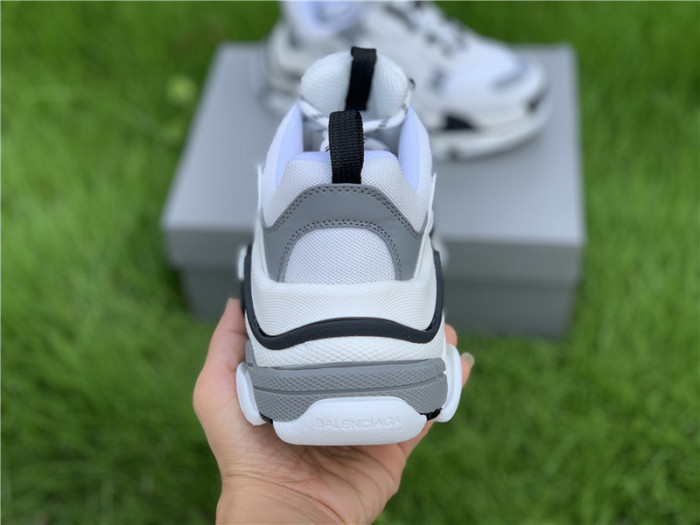 blcg sneaker triple.s sneakers bl5632-011