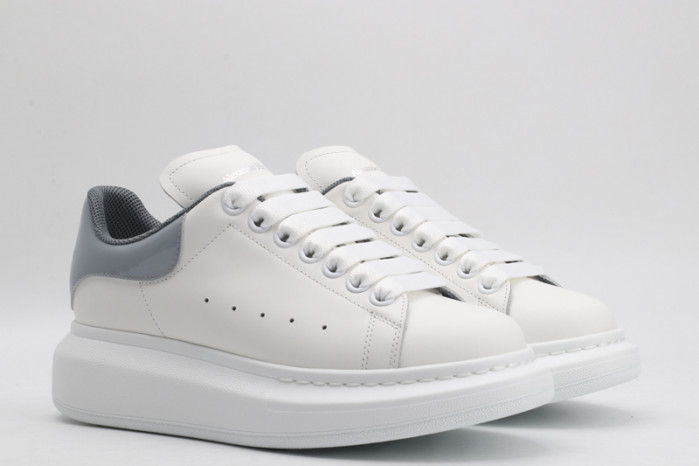 A1exa*der Mcqv*en SNEAKERS MC5563-087