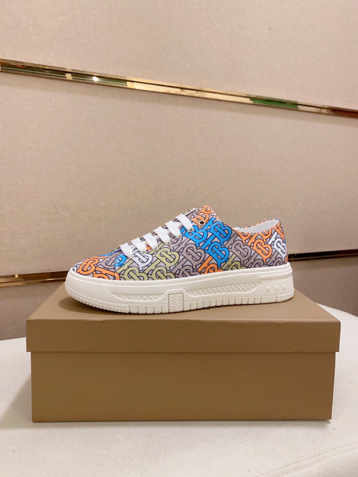bby sneaker by0040