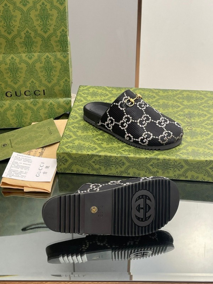 guc* slippers dr258-069