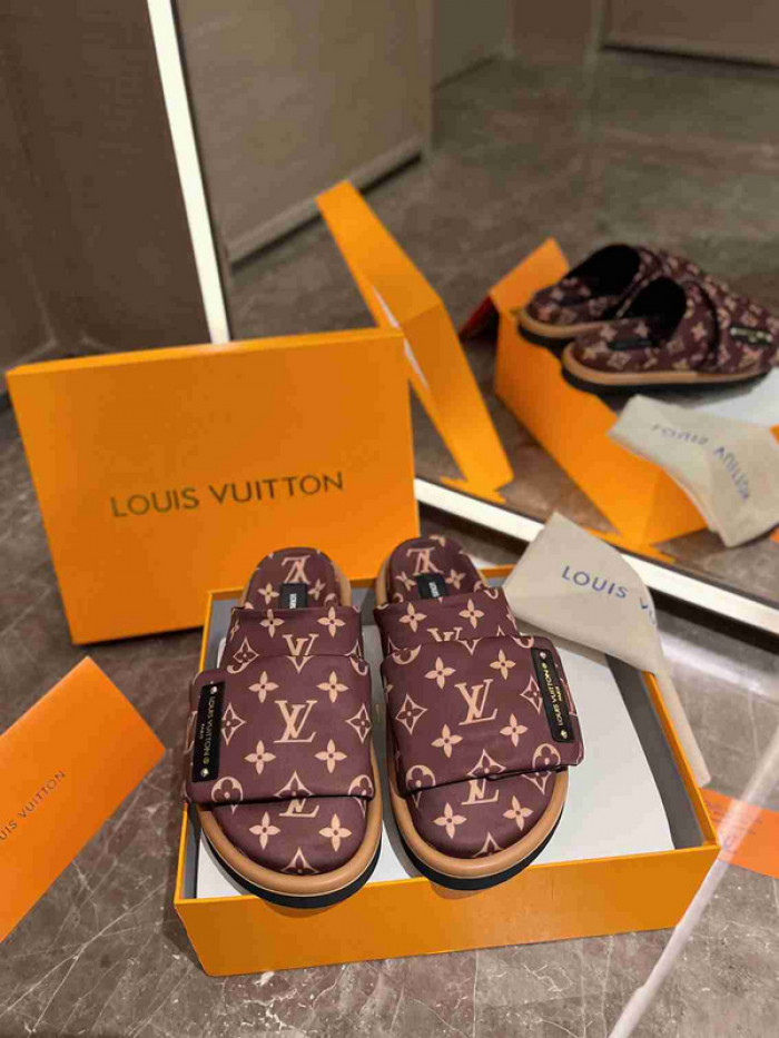 1*V SLIPPERS 11V0107-015