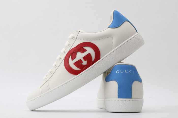 gucc ace embroidered low-top sneaker 431942a38g09066