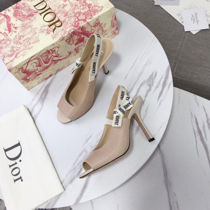 D10R HEELS D896-138