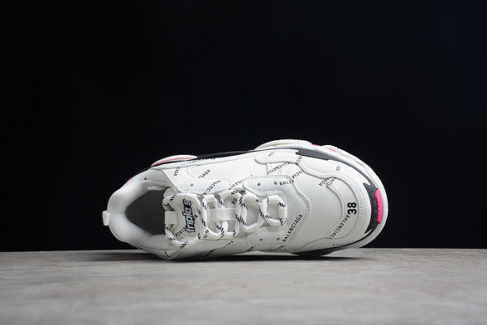 blcg sneaker triple.s allover logo 524039 w2fa4 9155