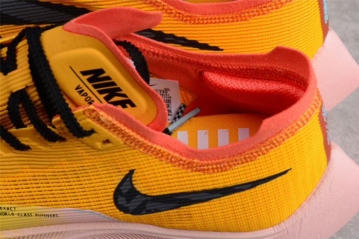 nike zoomx vaporfly next% 2 university gold - do2408-739