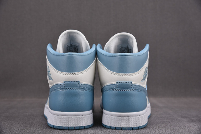 wmns air jordan 1 mid 