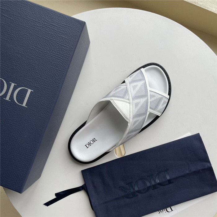 D*or slippers