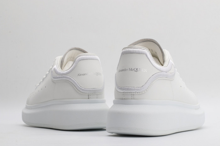 A1exa*der Mcqv*en SNEAKERS MC5563-062