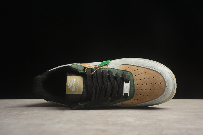 Nike Air Force 1 Low "Christmas" CQ5059-101