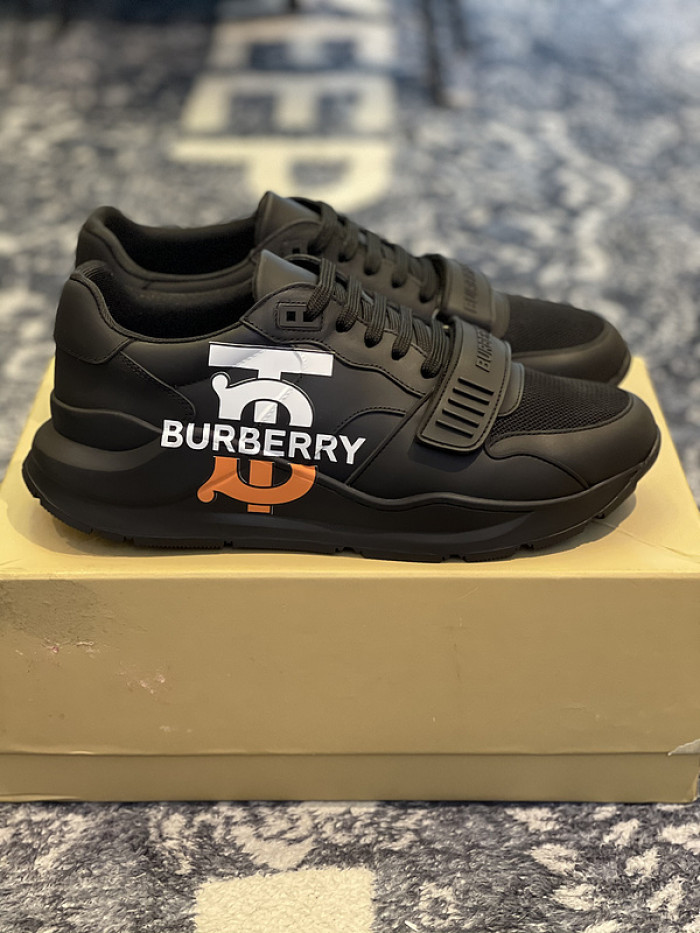 bby sneaker by0068
