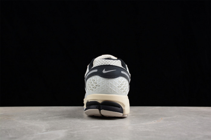 nike air zoom vomero 5 