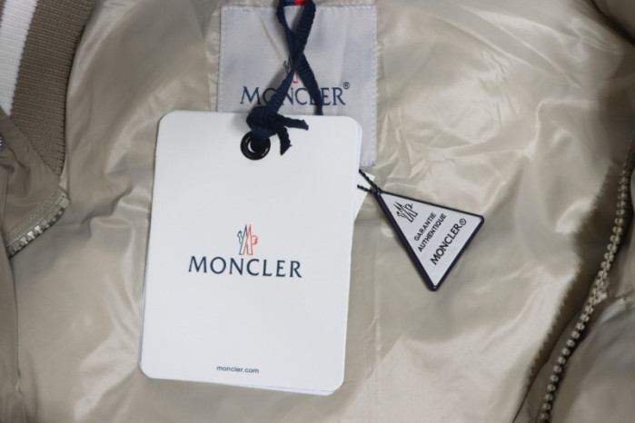 m0ncle mon0926-126
