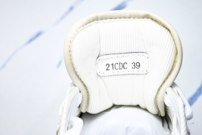 D10R B27 SNEAKERS BNOP235-085