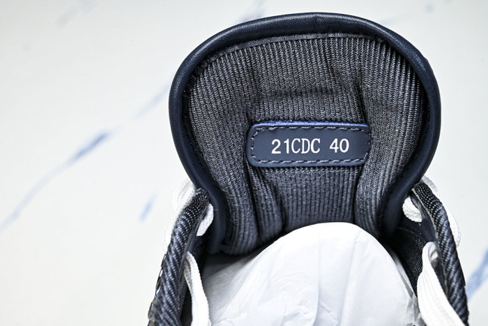 D10R B27 SNEAKERS BNOP235-088