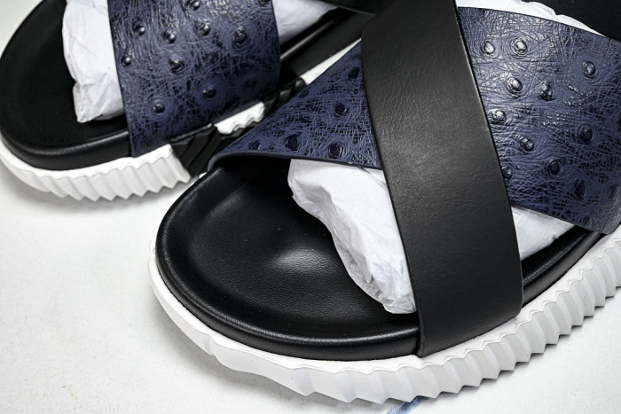 He*mes Slide CU526-2182