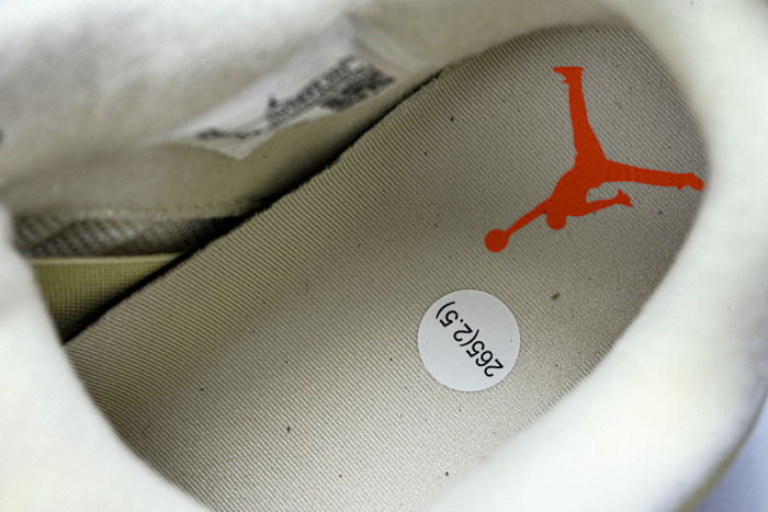 Air Jordan 4 Retro 