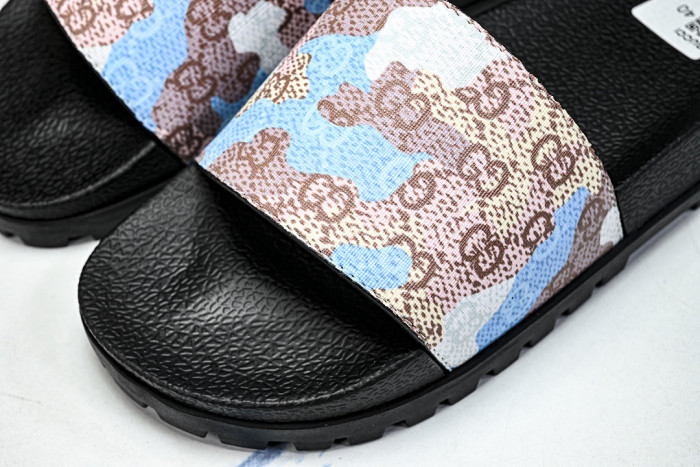 Gv*c SLIPPERS GU568-132