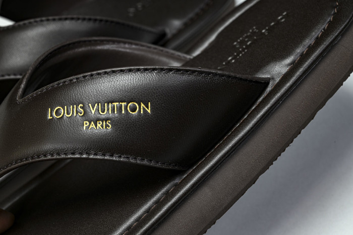 1*V SLIPPERS 11V0107-163
