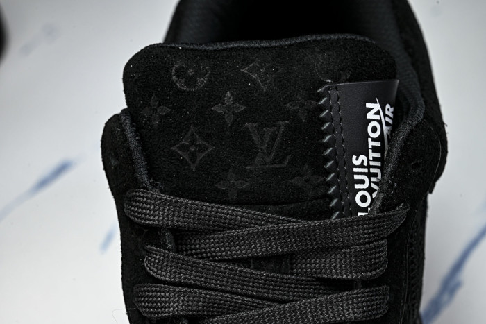 1V X Nike Air Force 11V0425-541