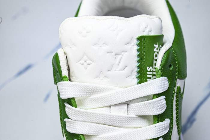 1V X Nike Air Force 11V0425-549