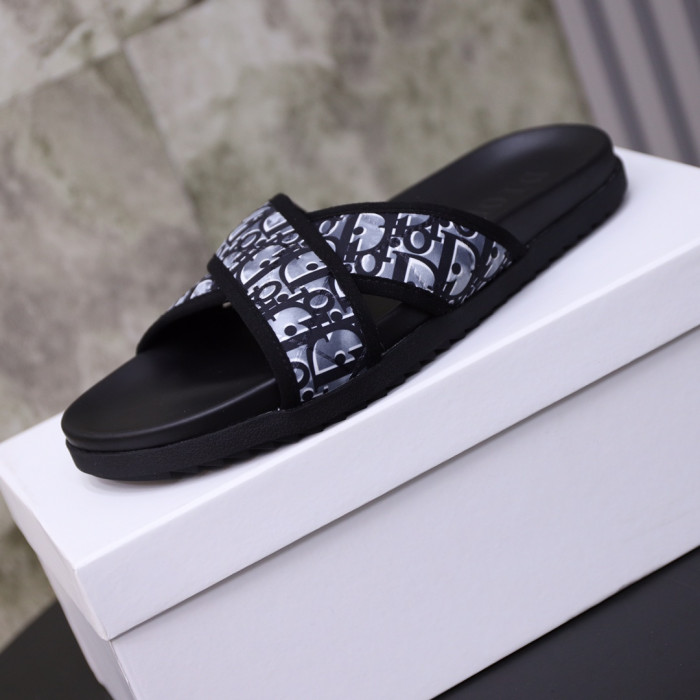 D*or slippers