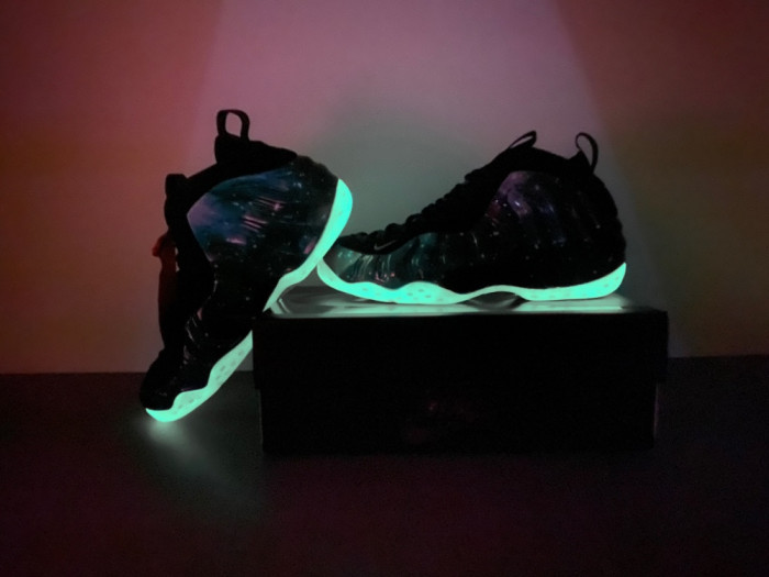 Nike Air Foamposite One "Green Galaxy" CPT-NK0004