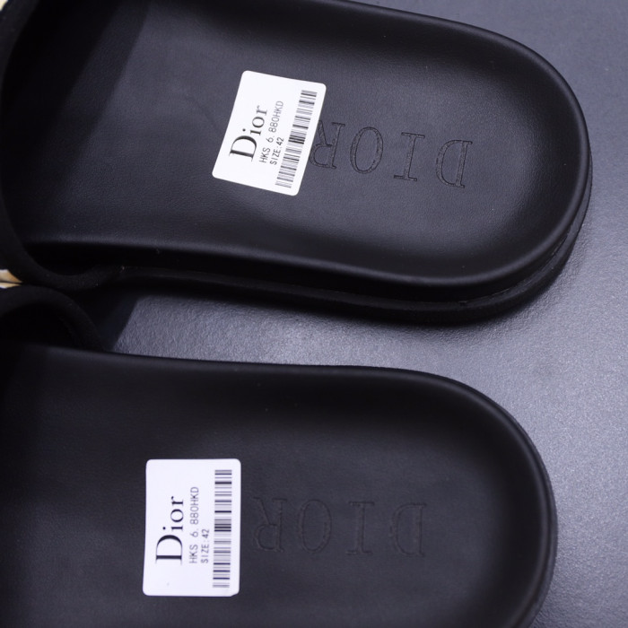 D*or slippers