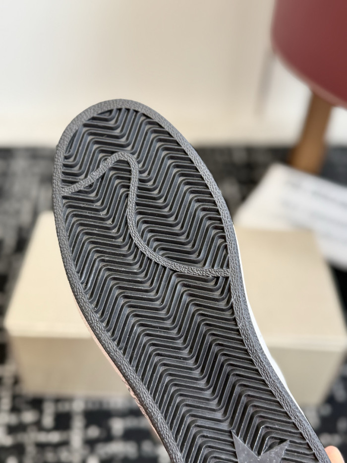 G01den G003e SNEAKERS GGS00056