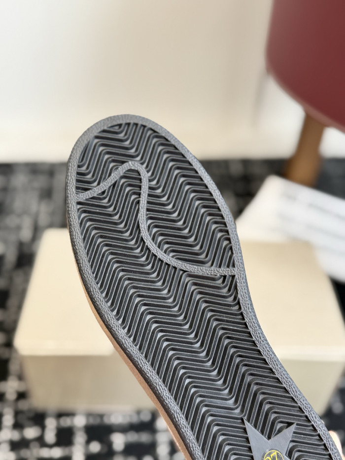 G01den G003e SNEAKERS GGS00057