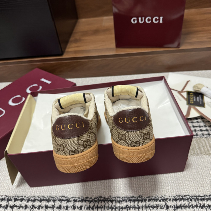 Gv*c LOW-TOP SNEAKER GU0103-037