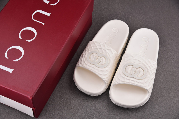 Gv*c SLIPPERS GU568-127